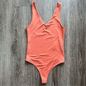 Abercrombie & Fitch Double-Layered Seamless Fabric V-Neck Bodysuit Coral Size S